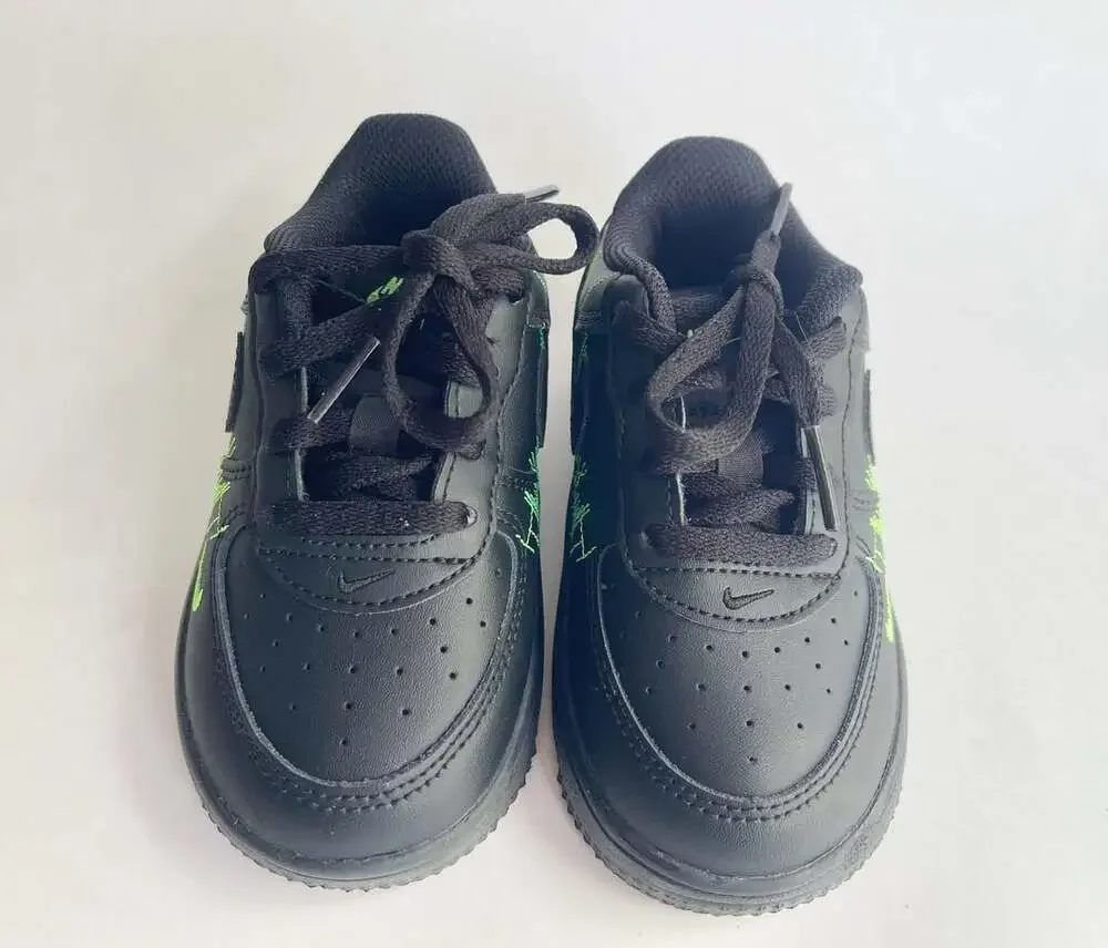 Nike Air Force 1 LV8 Size 8 Toddler Black Green Strike